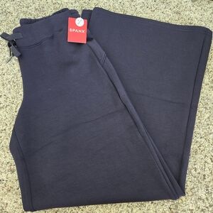 NWT Spanx Air Essentials Wide Leg Pant, size XS Petite